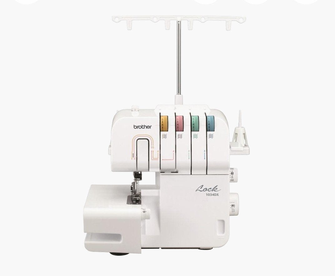 Brother 1034DX Lockmachine - voor al uw naaiprojecten, Ophalen, Zo goed als nieuw, Lockmachine, Brother