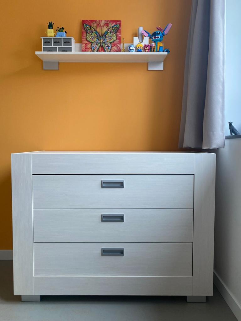Witte ladekast + bijpassende boekenplank, Huis en Inrichting, Kasten | Ladekasten, Ophalen, Gebruikt, 50 tot 100 cm, 3 of 4 laden