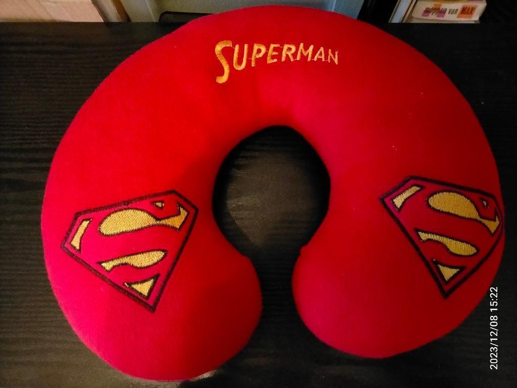 Superman nek kussen, Huis en Inrichting, Woonaccessoires | Kussens, Ophalen of Verzenden, Nieuw, Wit, Vierkant