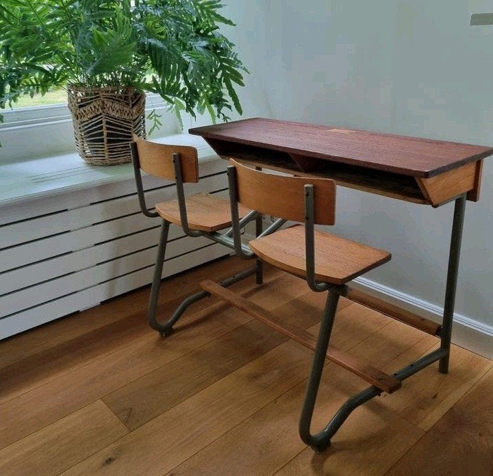 Mooi vintage schoolbank / kinder bureau / schoolbankje, Huis en Inrichting, Bureaus, Ophalen, Gebruikt