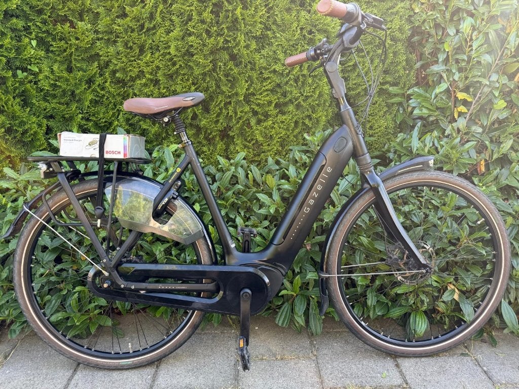 Gazelle Grenoble C8 400Wh HMB Bosch Middenmotor Ebike, Fietsen en Brommers, Ophalen, Zo goed als nieuw, 50 km per accu of meer