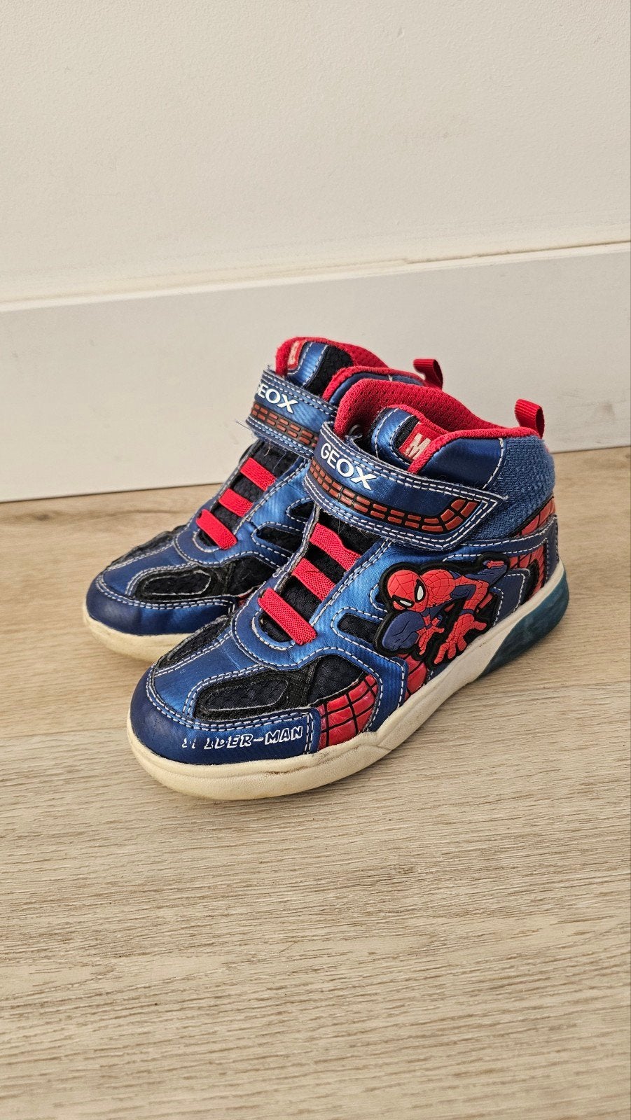 Geox Spiderman schoenen maat 30, Gebruikt, Geox Marvel, Schoenen, Ophalen of Verzenden