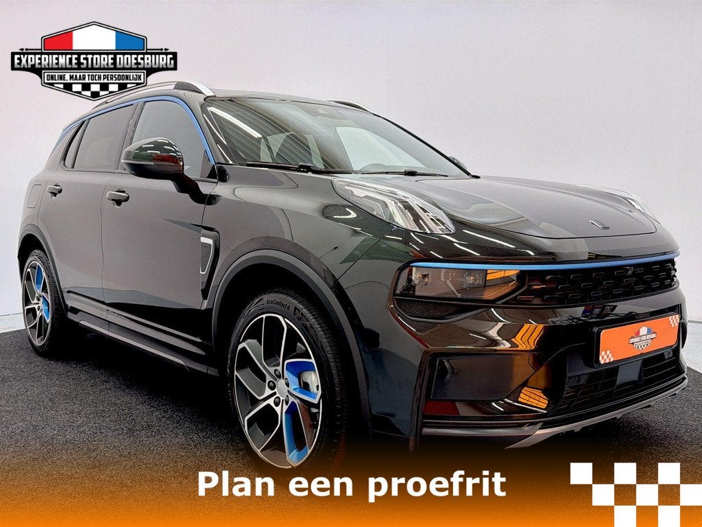Lynk en Co 01 1.5 MY23 – Elegante zwarte SUV, direct te ri, Auto's, Lynk & Co, Stof, Gebruikt, Euro 6, Met garantie (alle)