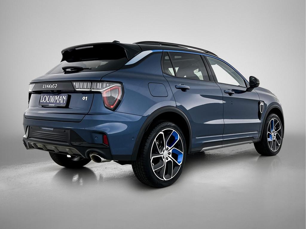 Lynk & Co 01 1.5 PHEV | Panorama dak | 360 Camera (bj 2022), Auto's, Lynk & Co, 12 maanden, Blauw, Bedrijf, 1854 kg