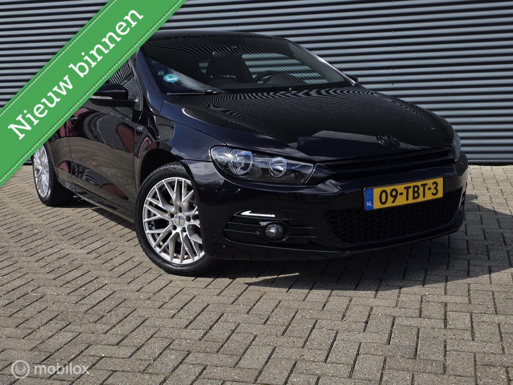 Volkswagen Scirocco 1.4 TSI Highline R Line / nieuwe motor, Voorwielaandrijving, Euro 5, 15 km/l, Gebruikt
