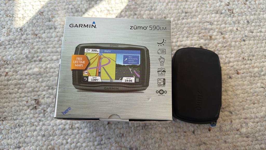 Garmin Zumo 590LM Motorfiets Navigatiesysteem + opberghoes, Motoren, Ophalen of Verzenden, Gebruikt