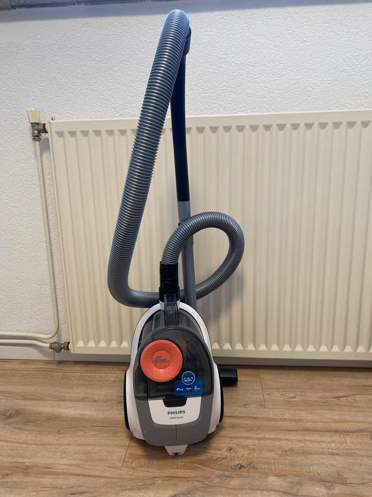 Philips 2000 Series Stofzuiger zonder zak, Gebruikt, Stofzuiger, Ophalen of Verzenden, Minder dan 1200 watt