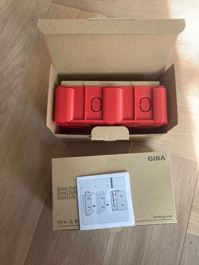 2 Gira 289200 inbouwdozen E2 2-voudig, Doe-het-zelf en Verbouw, Elektra en Kabels, Ophalen, Nieuw, Overige typen