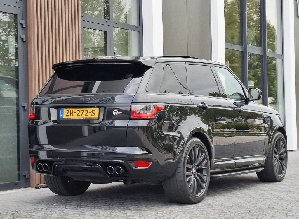 Range Rover Sport 5.0 V8 SVR l Black optic l 22inch l Sidest, Automaat, Sound system, 3000 kg, Zwart
