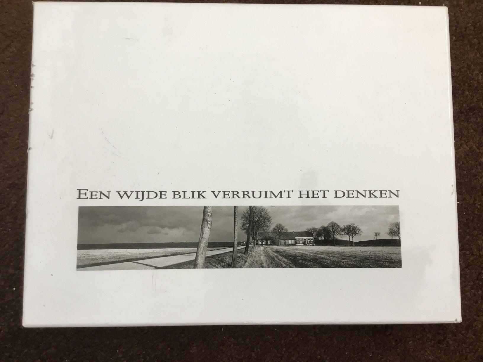Een wijde blik verruimt het denken, Verzamelen, Ophalen of Verzenden, Zo goed als nieuw, Overige onderwerpen