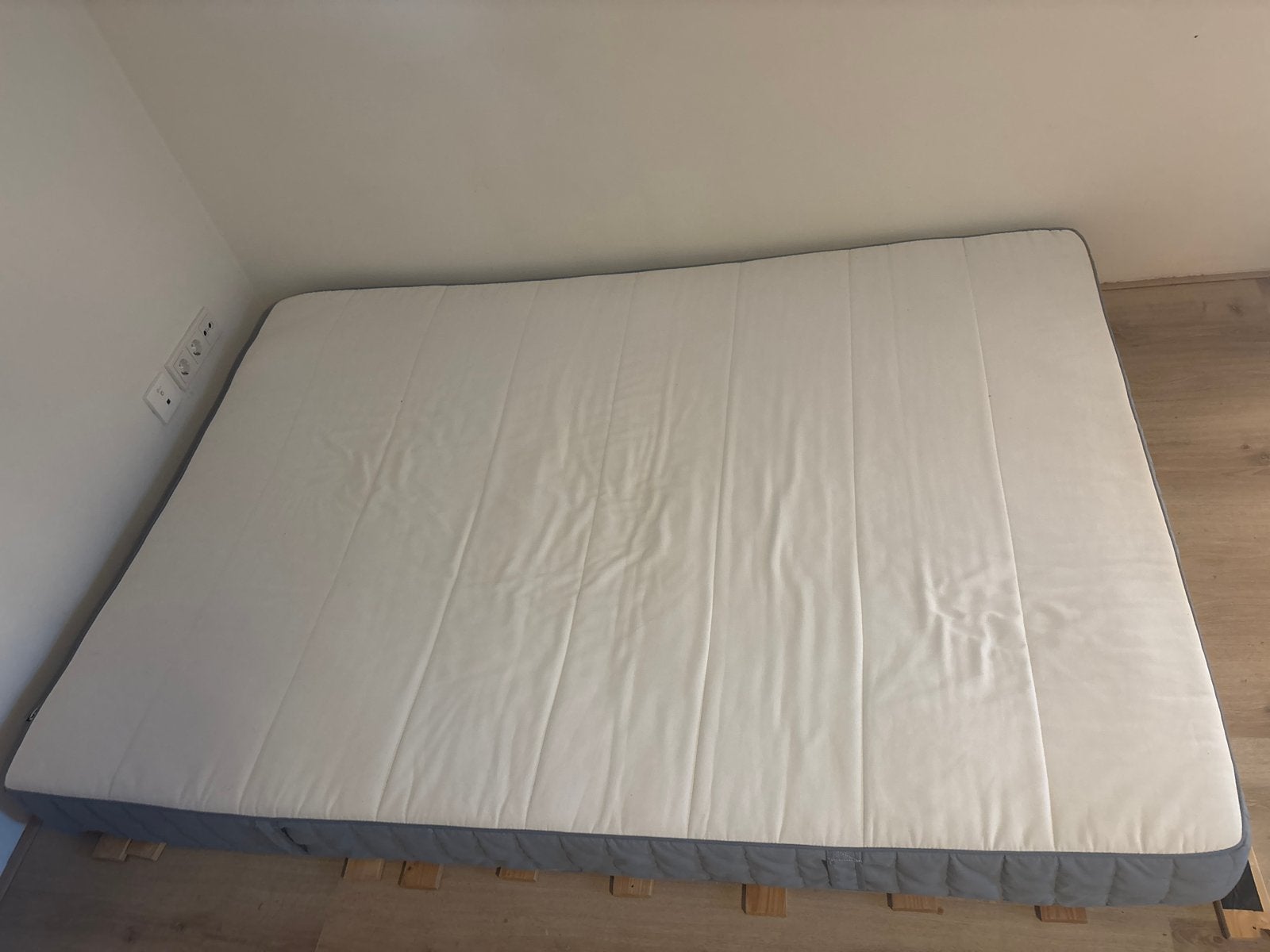 Ikea matras, 8 maanden oud, zo goed als nieuw, Ophalen, Tweepersoons, 140 cm, Zo goed als nieuw