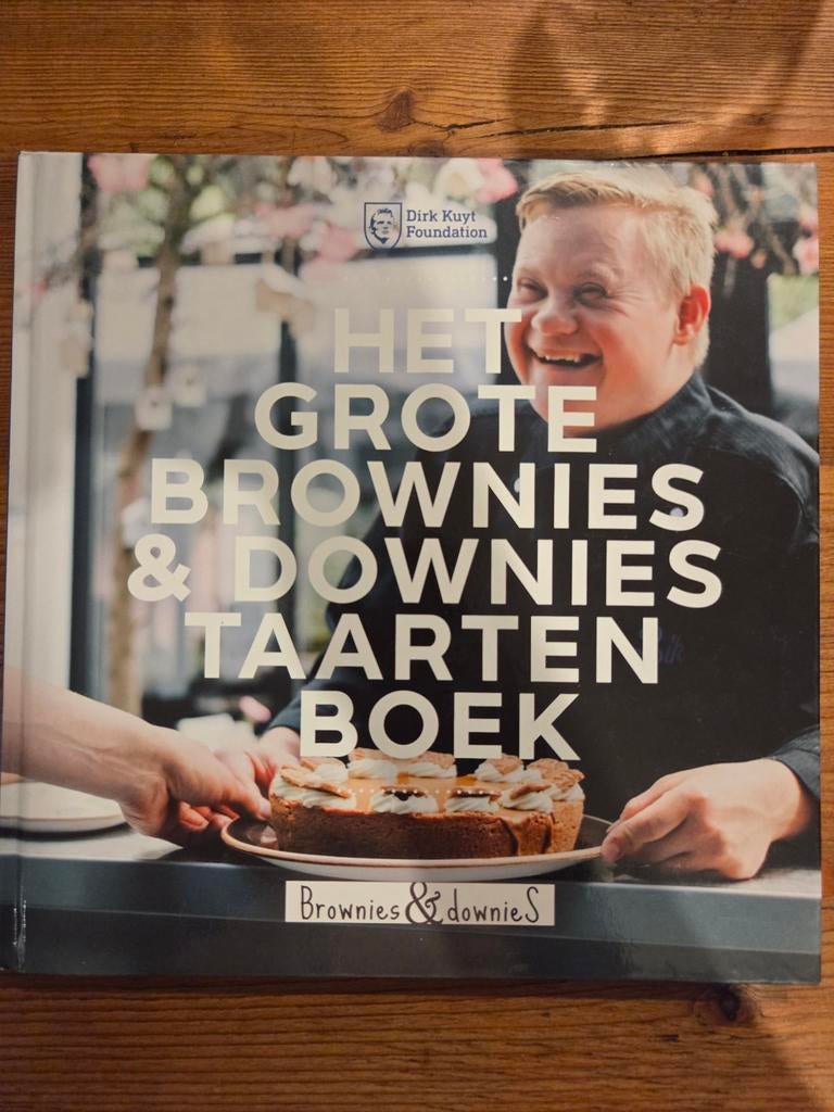 Het Grote Brownies & downieS Taartenboek, Boeken, Kookboeken, Ophalen of Verzenden, Zo goed als nieuw, Italië