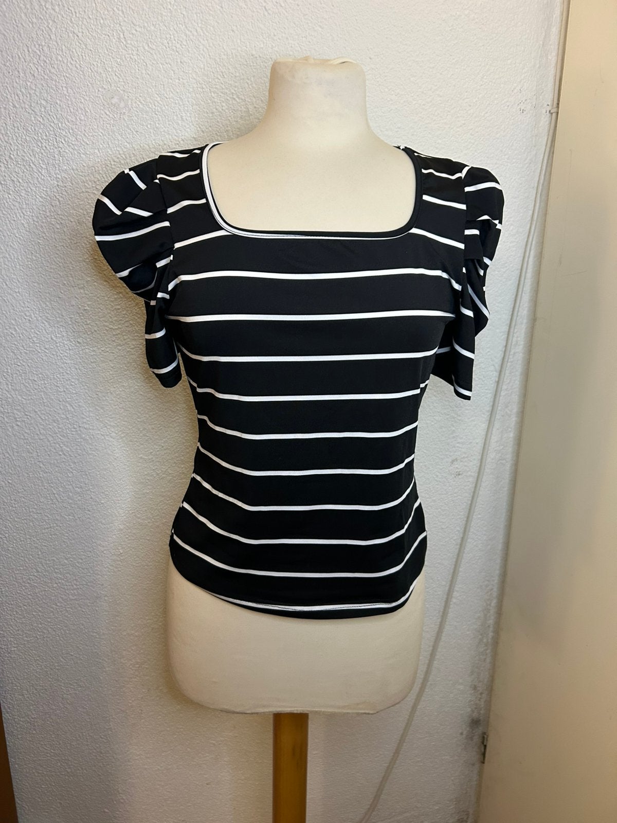 Gestreept dames t-shirt | Shein | maat L | als nieuw, Zwart, Maat 42/44 (L), Ophalen of Verzenden, Zo goed als nieuw