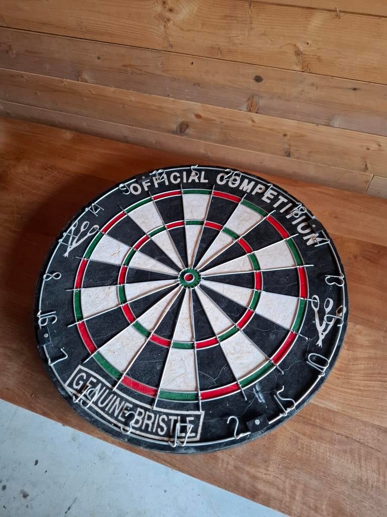 Nieuw Officieel Wedstrijd Dartbord - Genuine Bristle, Sport en Fitness, Darts, Nieuw, Dartbord, Ophalen of Verzenden