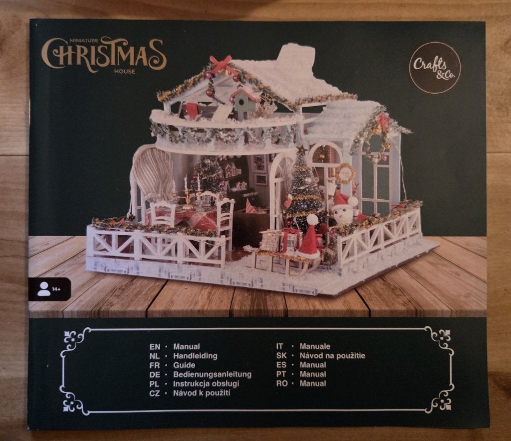 Miniatuur kersthuisje (bouwpakket) Craft & Co, Ophalen of Verzenden, Zo goed als nieuw
