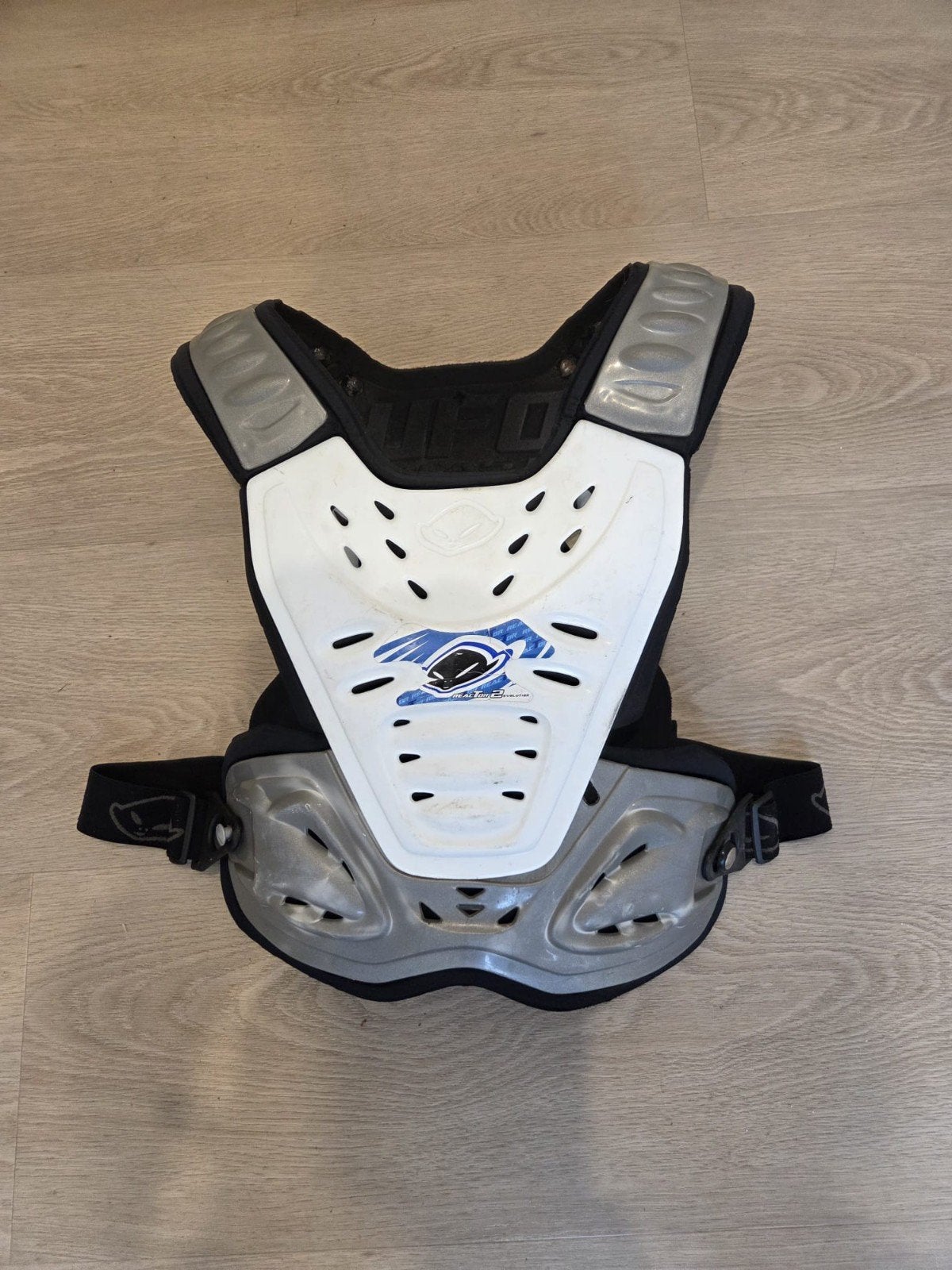 Bodyprotector, Ophalen