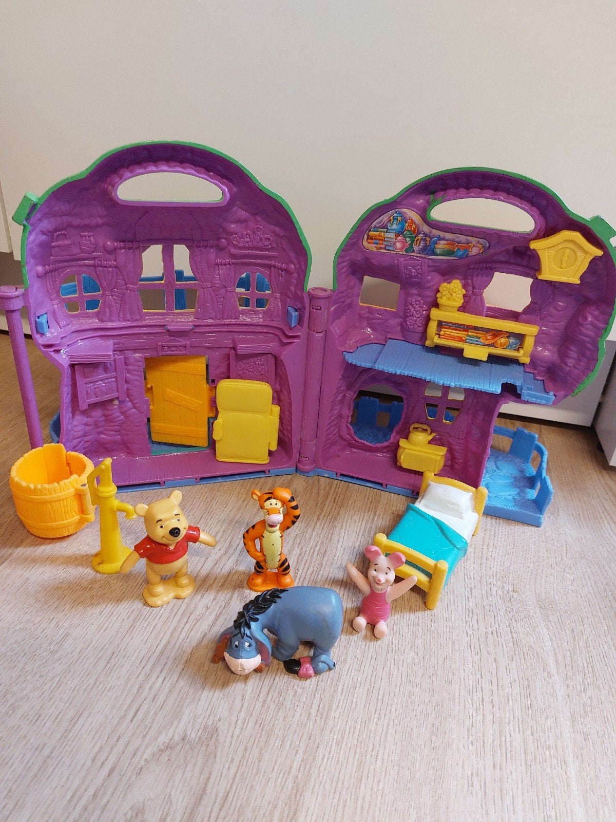 Winnie de Poeh huis met teigetje iejoor knorretje, Ophalen of Verzenden