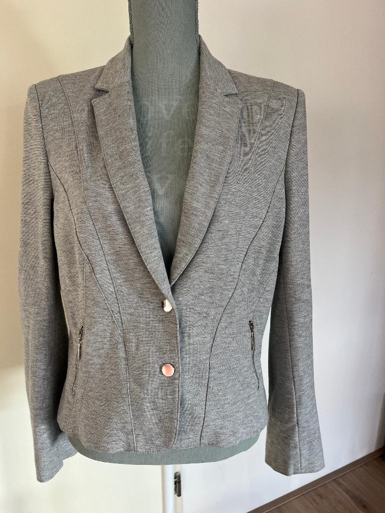 Lichtgrijs jasje/zomerjasje/colbertje - Claudia Sträter, Kleding | Dames, Maat 42/44 (L), Ophalen of Verzenden, Grijs, Gedragen