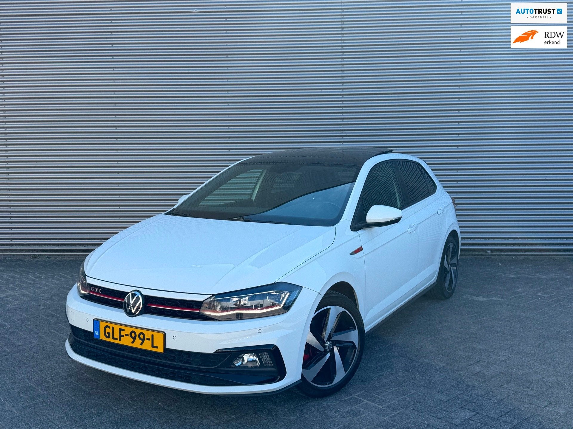 Volkswagen POLO 2.0 TSI GTI l Pano l Xenon l CarPlay l 200 P, Automatische klimaatregeling, Gebruikt, Euro 6, 4 cilinders