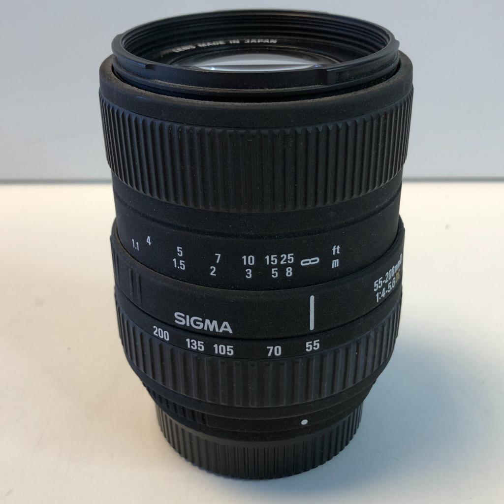 Sigma 55-200mm 1:4-5.6 DC | Zoomlens voor Nikon, Sigma, Zo goed als nieuw, https://www.sigma-global.com/en/contact/, 2-4-16 Kurigi, Asao-ku, Kawasaki-shi, Kanagawa 215-8530, Japan