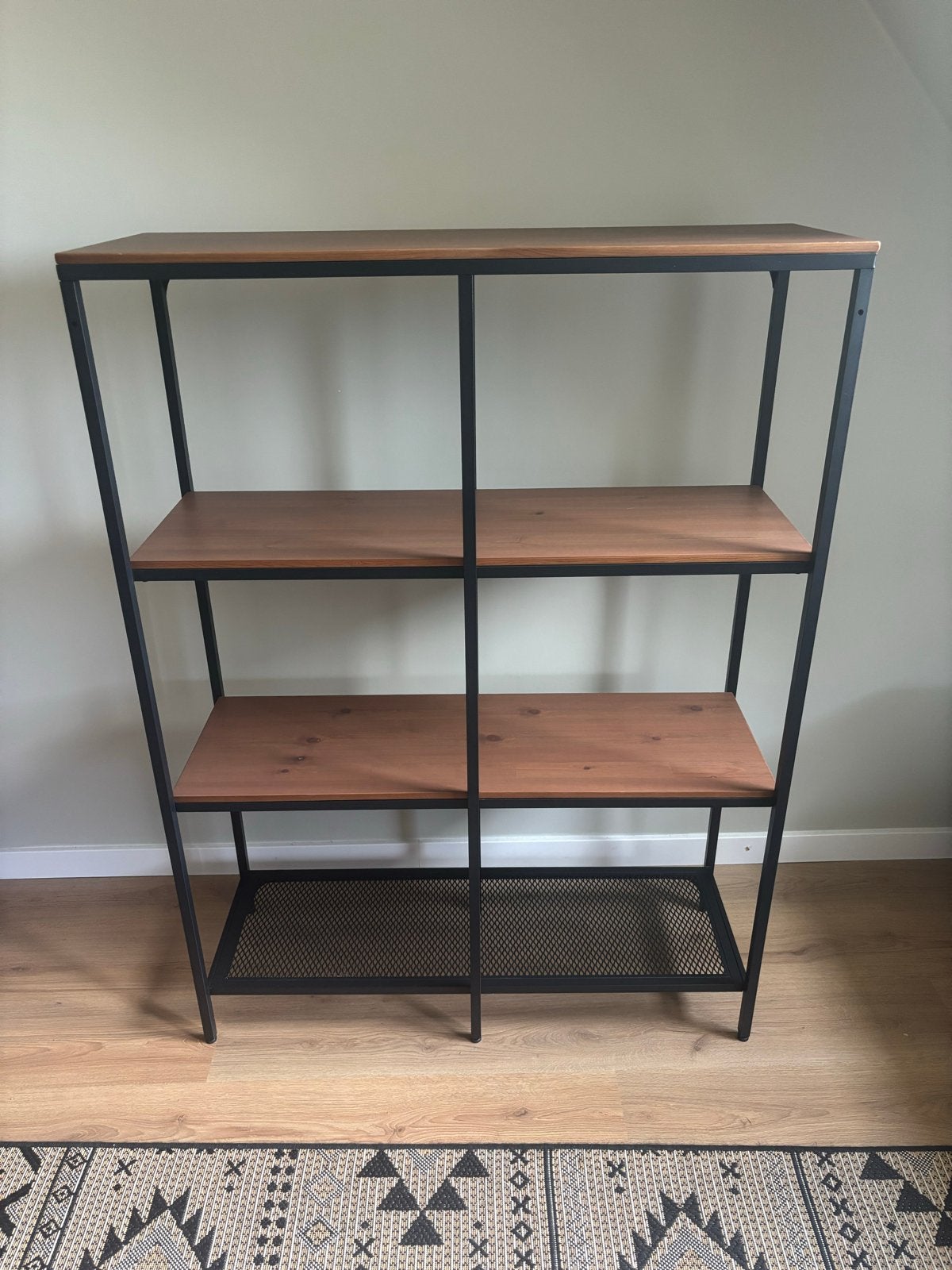 IKEA FJÄLLBO Stellingkast zwart 100x136 cm, Ophalen, Gebruikt