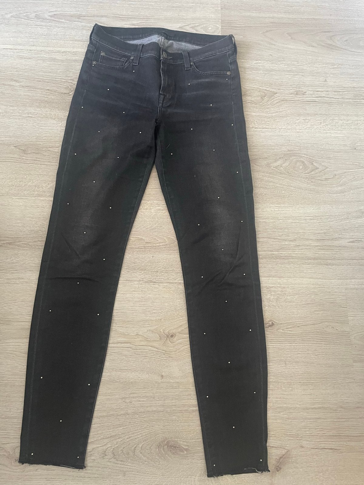 Zwarte jeans met studs - 7 For All Mankind, Kleding | Dames, Zwart, Ophalen of Verzenden, Zo goed als nieuw, Maat 36 (S)