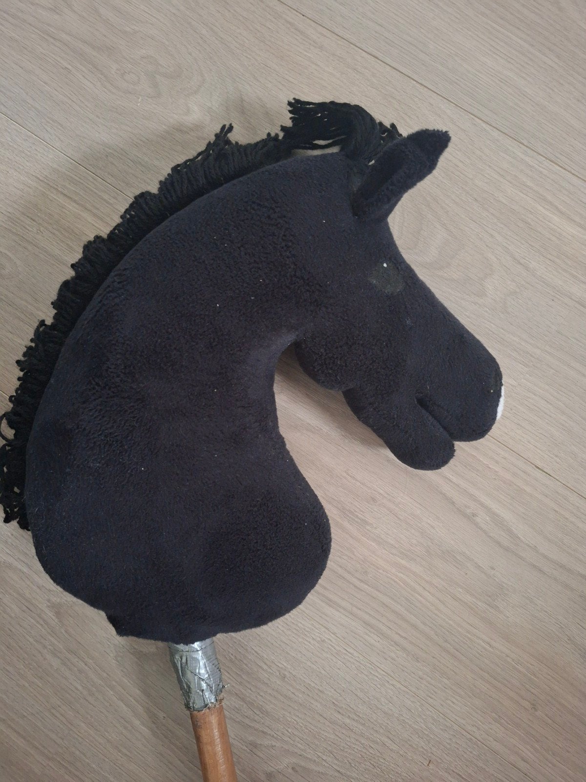 Hobbyhorse, Ophalen