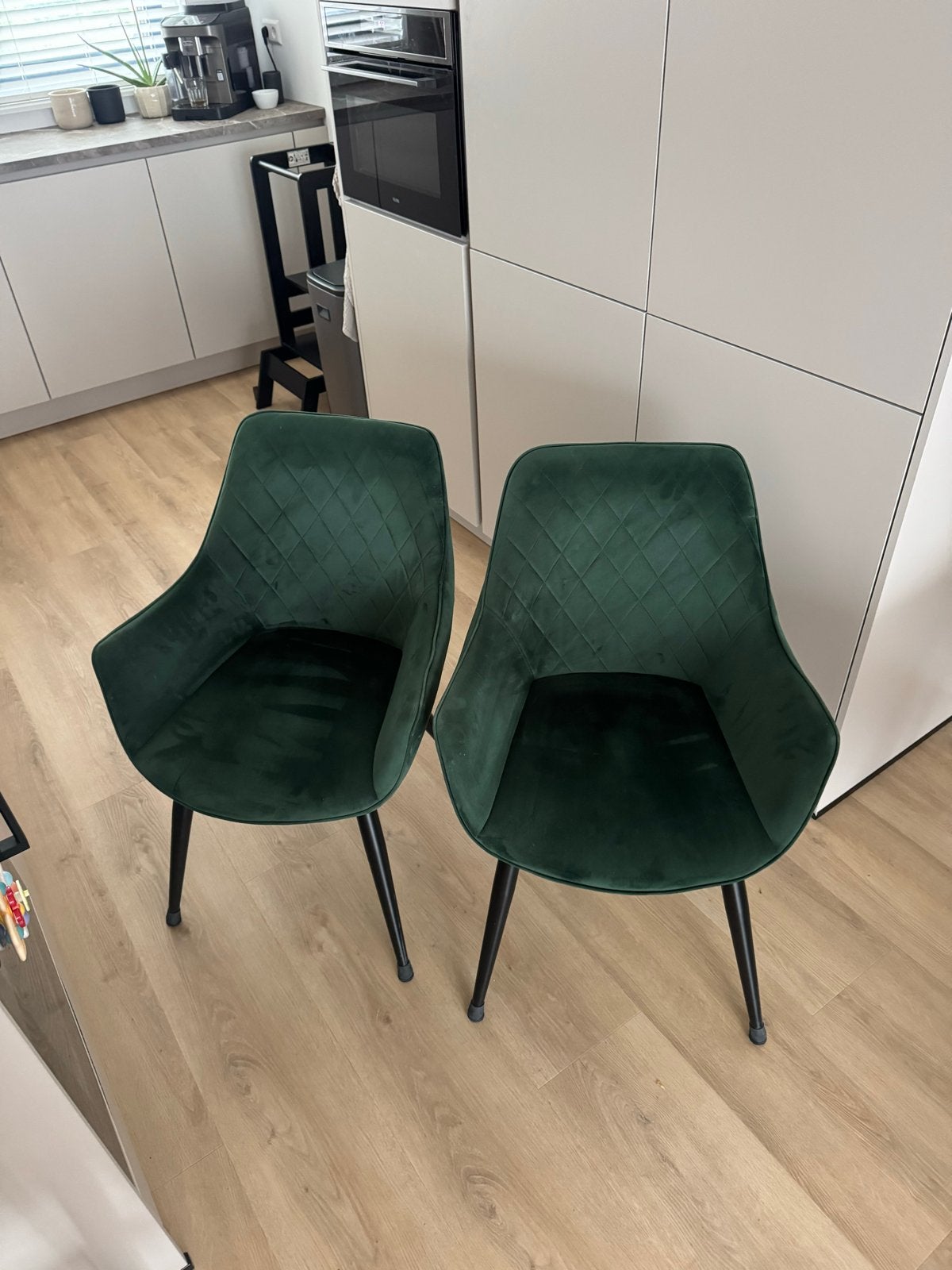 2x Groene fluwelen eetkamerstoelen met armleuning, Ophalen, Gebruikt, Twee, Overige kleuren