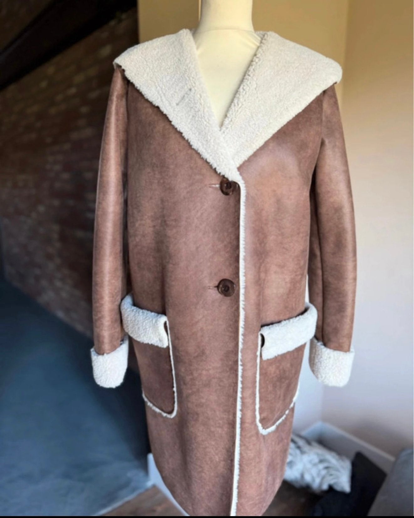 Bruine Jas met Witte Voering - Maat S, Kleding | Dames, Jassen | Winter, Ophalen of Verzenden, Zo goed als nieuw, Maat 38/40 (M)