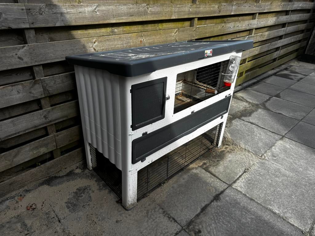 Ferplast konijnenhok 111.5x73x110cm Kunstof, Dieren en Toebehoren, Ophalen, 110 cm of meer, Zo goed als nieuw, 90 cm of meer