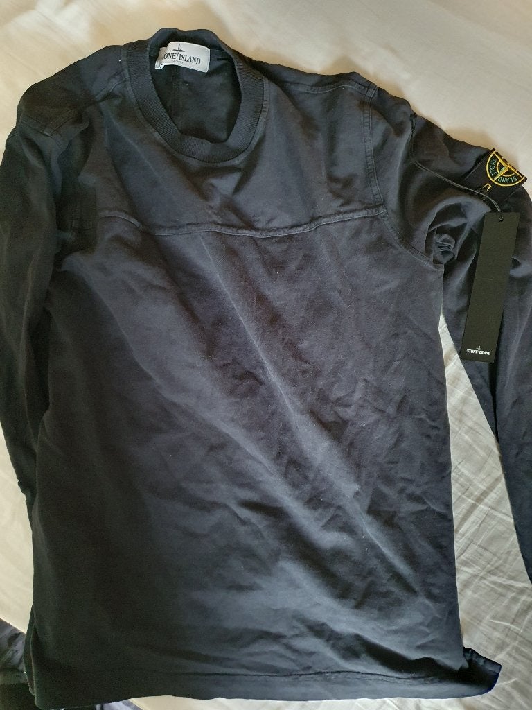 Stone Island t-shirt longsleeve. Gat in mauw, Maat 52/54 (L), Zwart, Ophalen of Verzenden, Stone Island