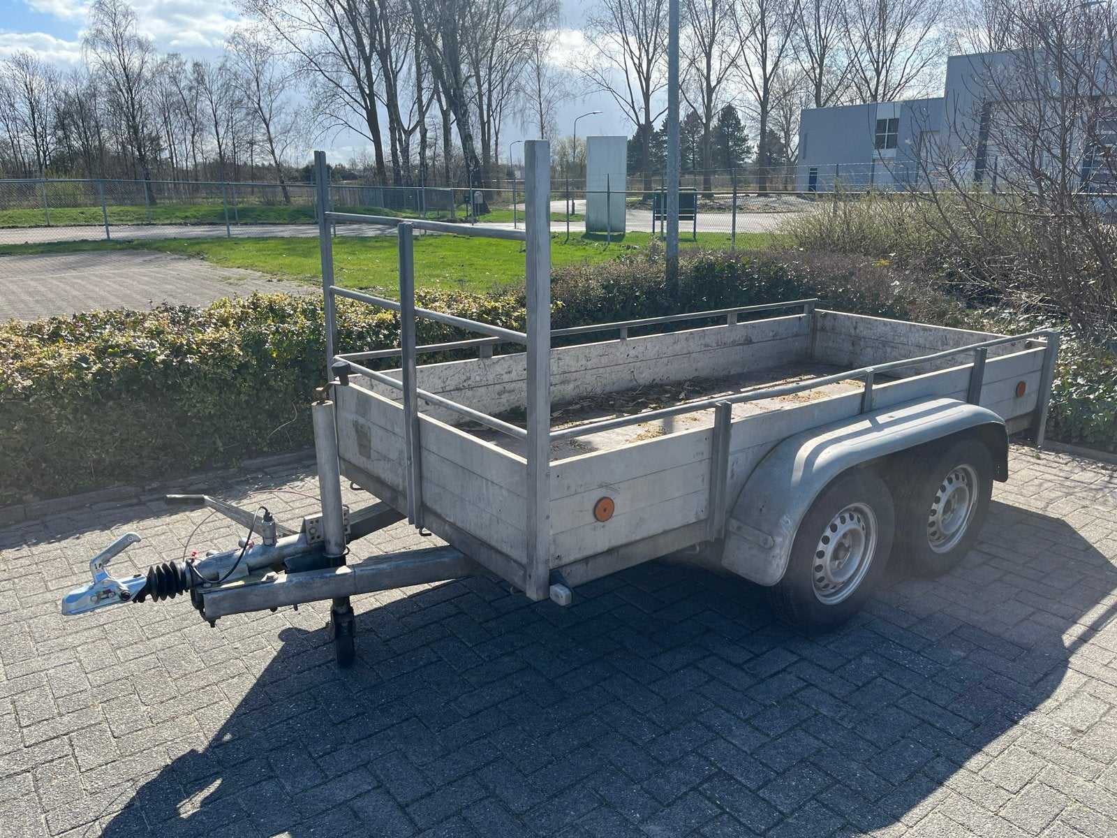 Aanhanger met dubbele as - Ideaal voor klussen, Auto diversen, Aanhangers en Bagagewagens, Ophalen of Verzenden, Gebruikt