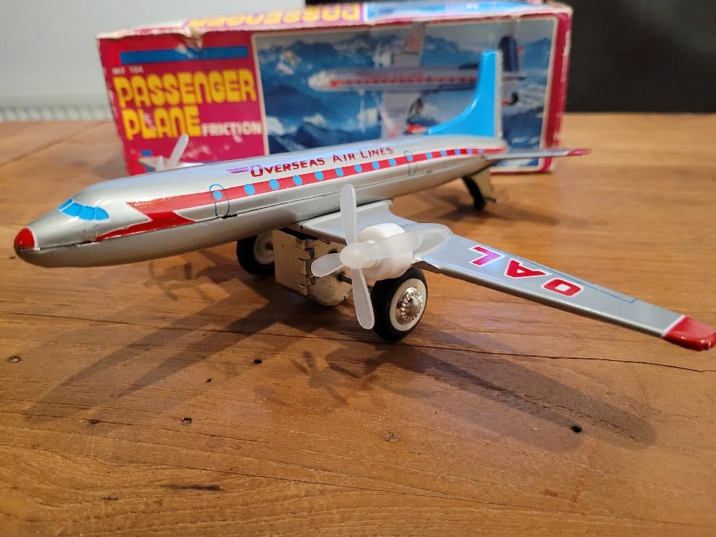zeer oude blikken speelgoed passagiers vliegtuig, Verzamelen, Ophalen of Verzenden, Zo goed als nieuw