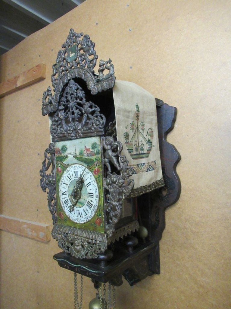 Oer 11240 antieke 18e eeuwse Friese stoelklok, ca. 1760-1770, Antiek en Kunst, Ophalen