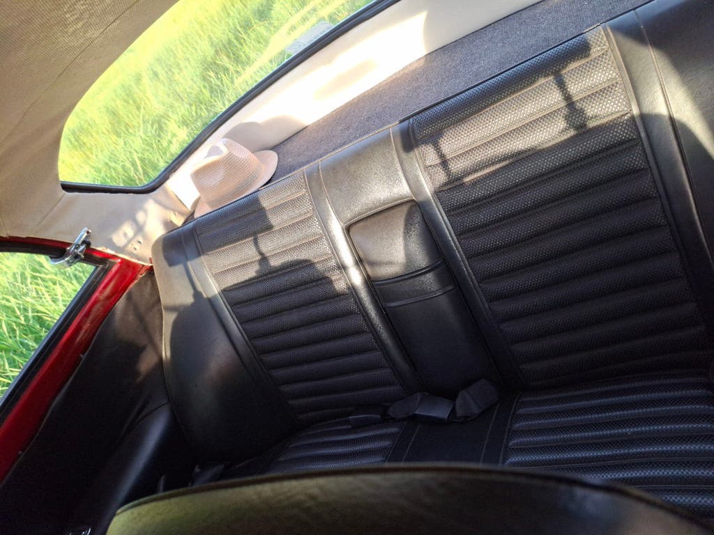 Volvo Amazon 121 Rood met wit dak, foto 8