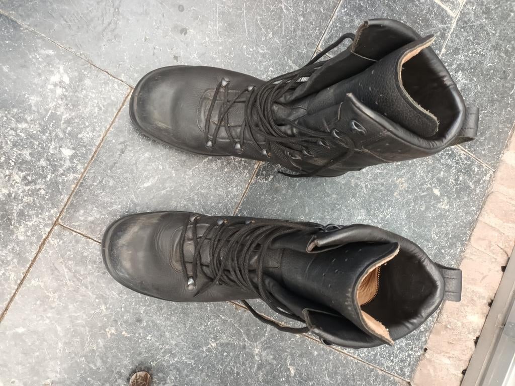 Legerkisten maat 295, weinig gedragen en waterdicht, Kleding | Heren, Schoenen, Ophalen of Verzenden