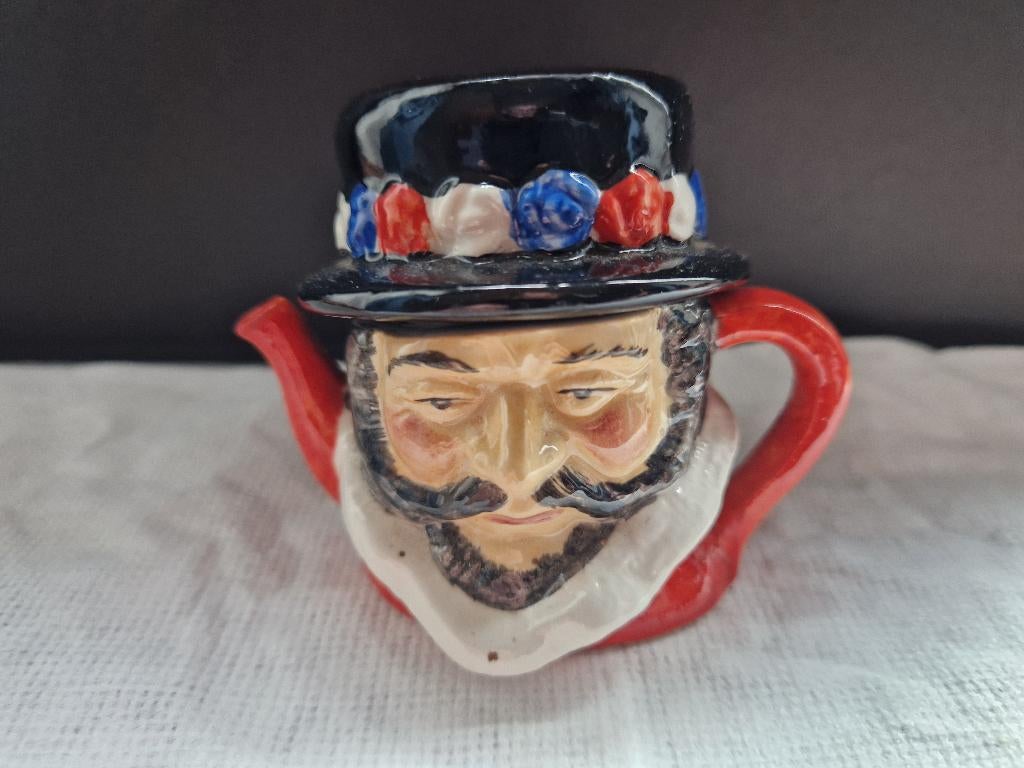 Vintage Beefeater miniatuur theepot. Acorn made in UK, Ophalen of Verzenden, Zo goed als nieuw