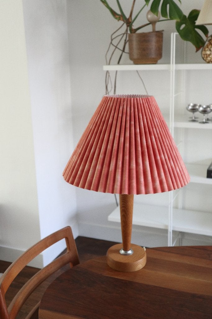 Vintage houten tafellamp / deens retro mid century design 60, Huis en Inrichting, Overige typen, Overige merken, Vintage, Zo goed als nieuw