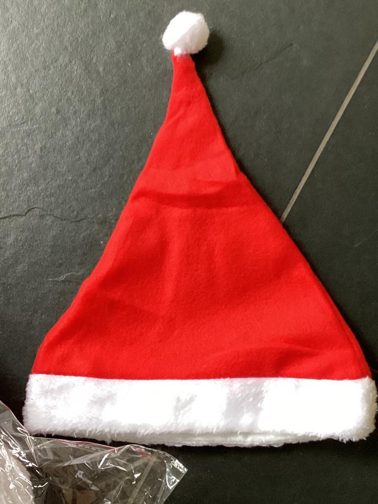 130 nieuwe kerstmutsen, Ophalen of Verzenden, Nieuw, Hoed of Pruik, Kerst of Sinterklaas