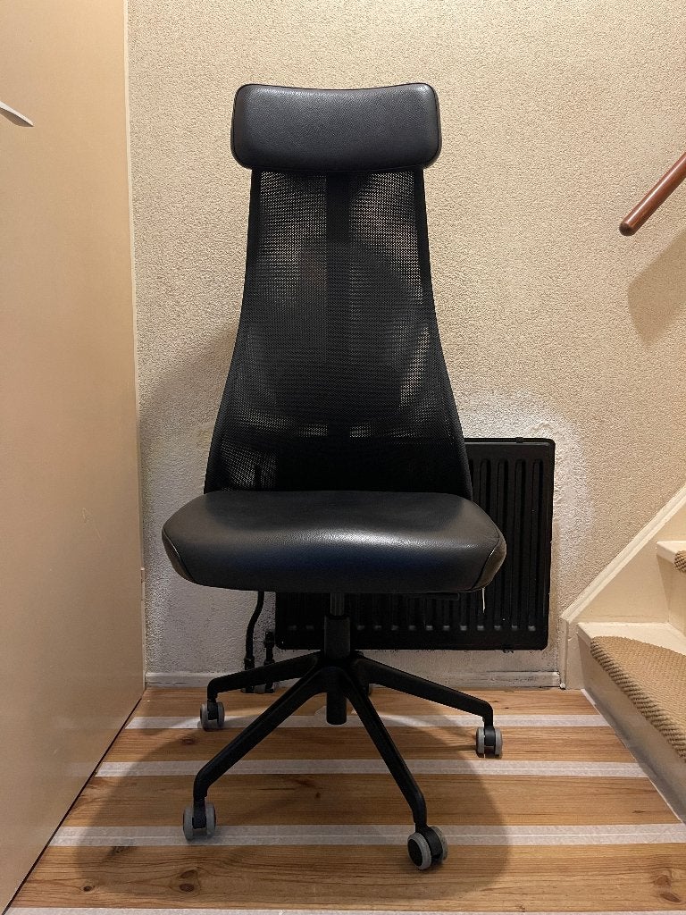 IKEA JÄRVFJÄLLET bureaustoel zwart leer, Ophalen, Gaming bureaustoel, Gebruikt, Zwart