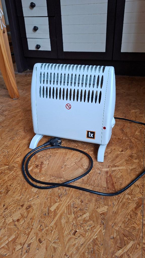Compacte elektrische convectorkachel  - 500W, Doe-het-zelf en Verbouw, Verwarming en Radiatoren, Gebruikt, Minder dan 30 cm, Kachel