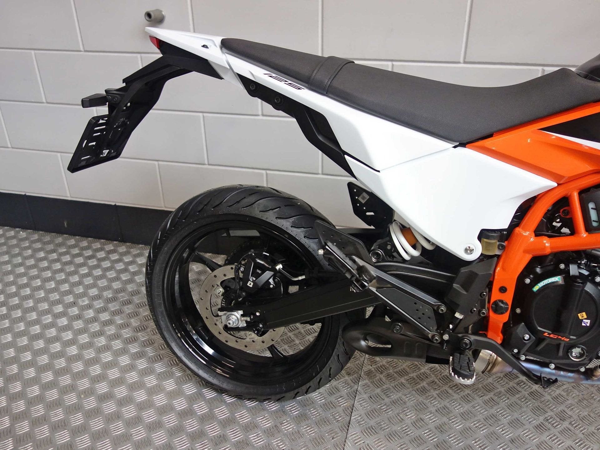 KTM 125 SMC R, 125 cc, 11 kW of minder, SuperMoto, Gebruikt
