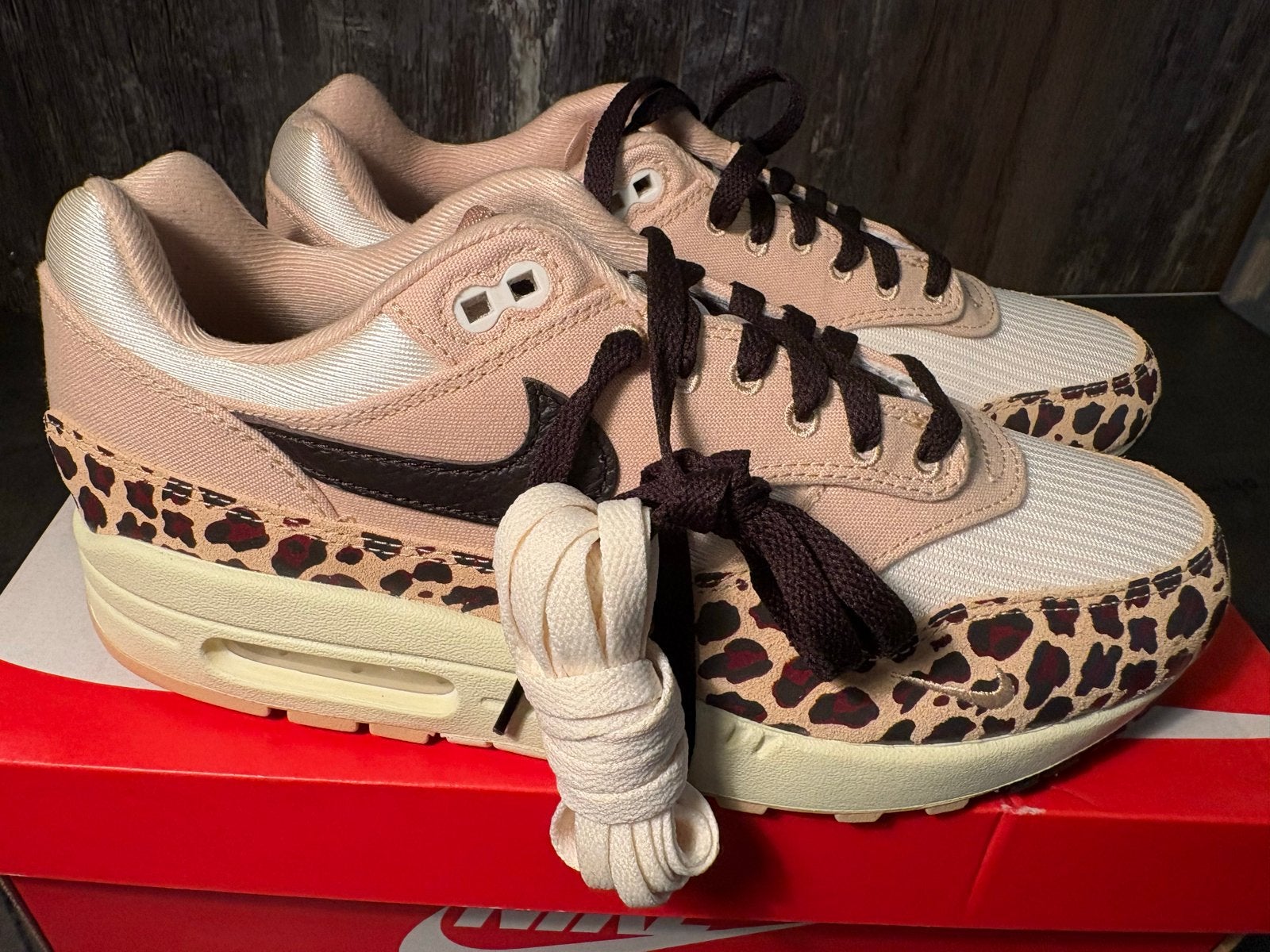 Nike Air Max 1 '87 WMNS Sesame Velvet Brown Leopard, Kleding | Dames, Verzenden, Nieuw, Bruin, Sneakers of Gympen