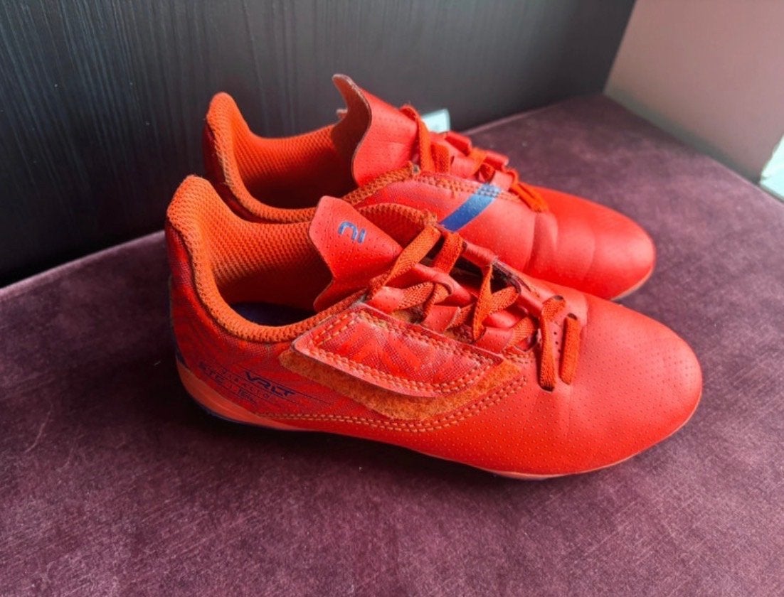 Kipsta voetbalschoenen maat 30, Ophalen of Verzenden, Gebruikt, Schoenen