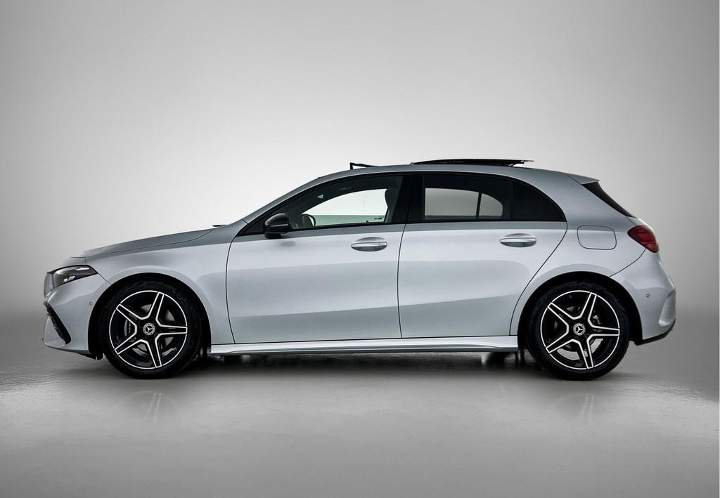 Mercedes-Benz A-Klasse 180 Business Solution AMG | Nightpakk, Auto's, Mercedes-Benz, 136 pk, 4 cilinders, Bedrijf, Nieuw