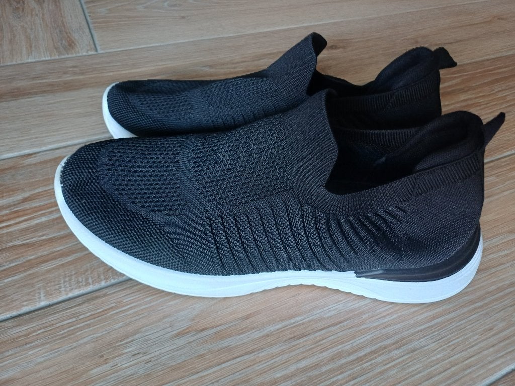 Schoenen, Kleding | Dames, Schoenen, Zwart, Ophalen of Verzenden, Gedragen, Sneakers of Gympen
