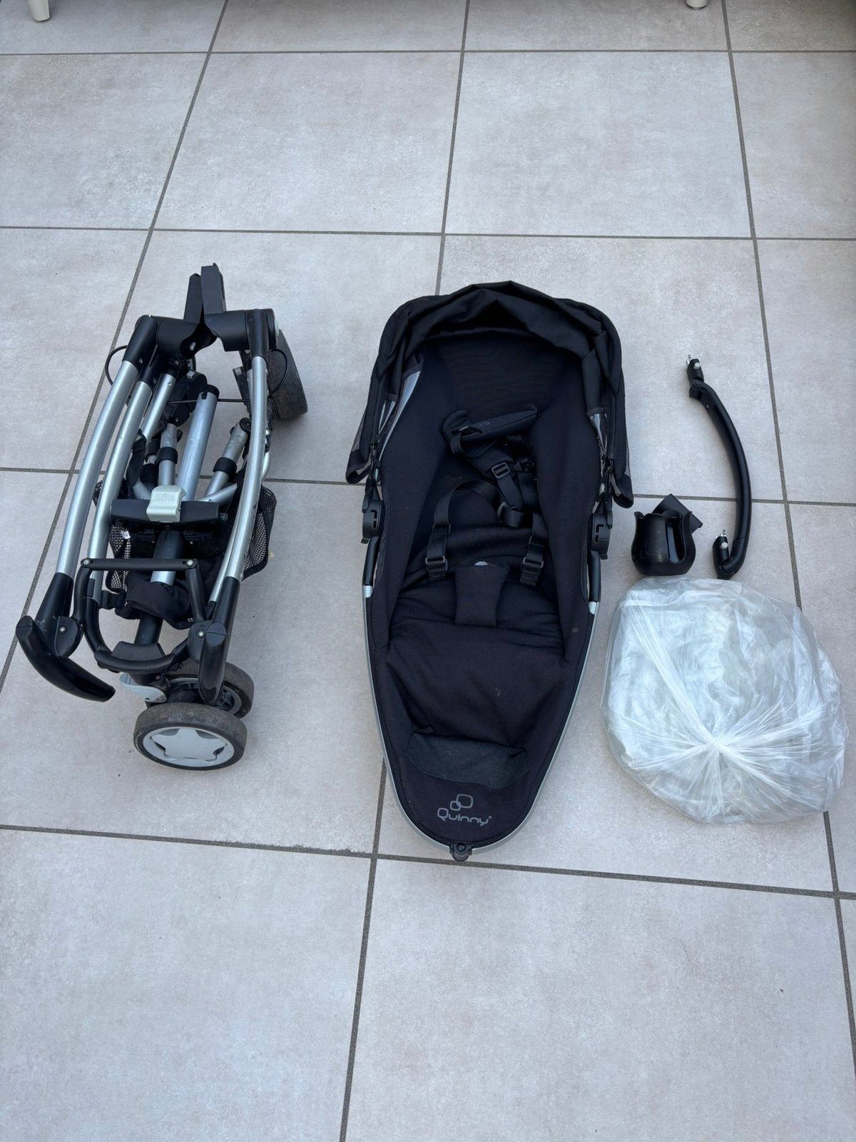 Quinny zapp buggy met maxi cosi houders, Ophalen, Zo goed als nieuw, Quinny, Regenhoes