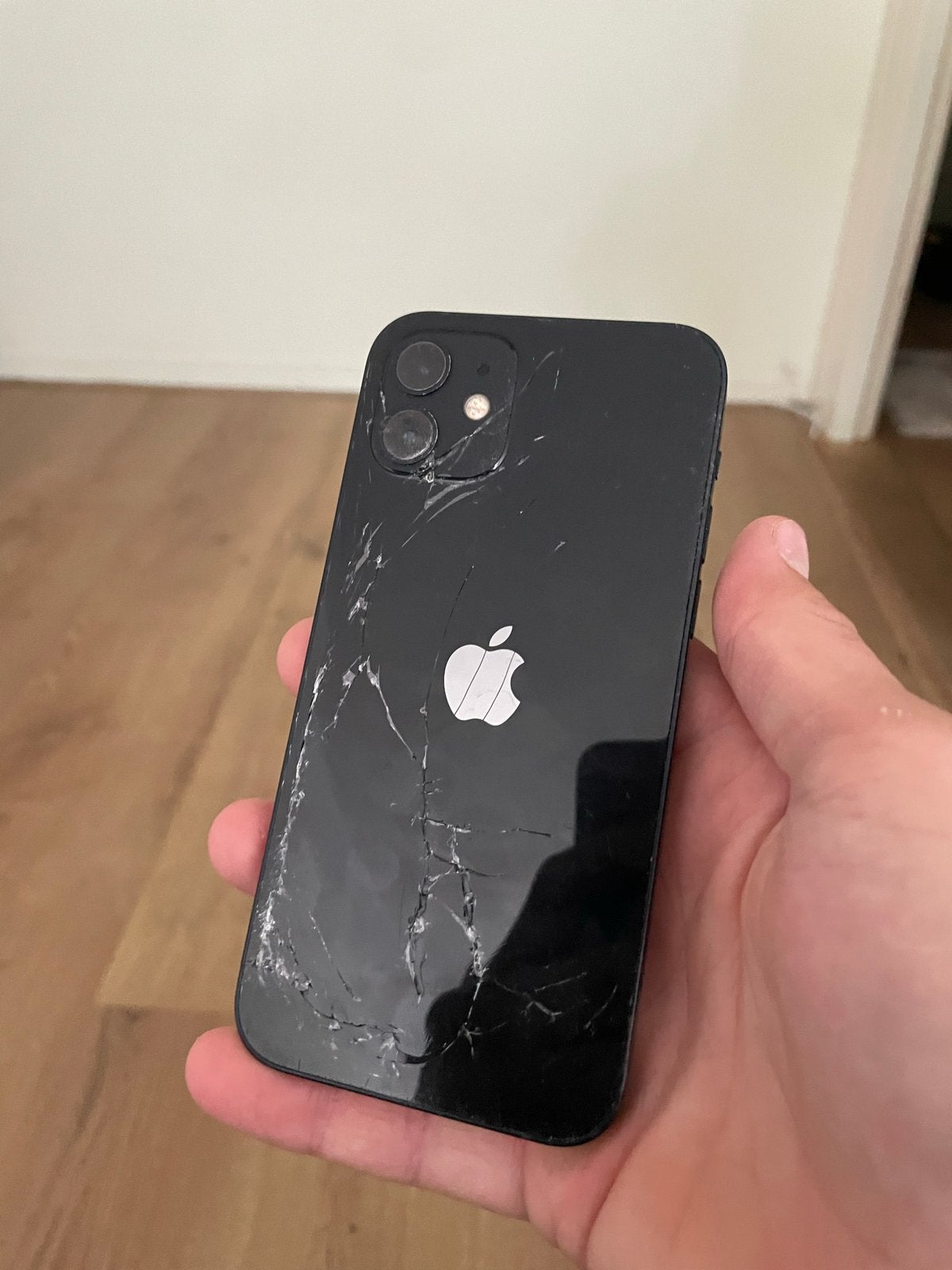 iPhone 12 128GB - Kapotte voor- en achterkant, werkt volledi, Telecommunicatie, Mobiele telefoons | Apple iPhone, Ophalen of Verzenden