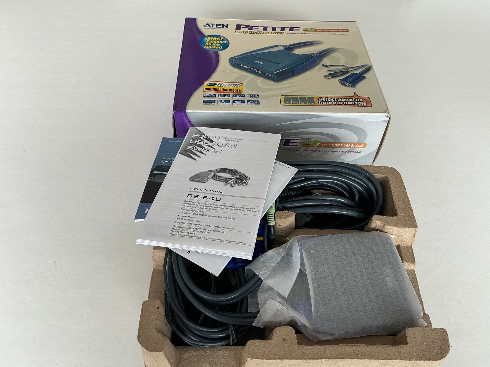 Aten CS82  2port KVM switch PS/2, VGA, Ophalen of Verzenden, Zo goed als nieuw, NA, NA