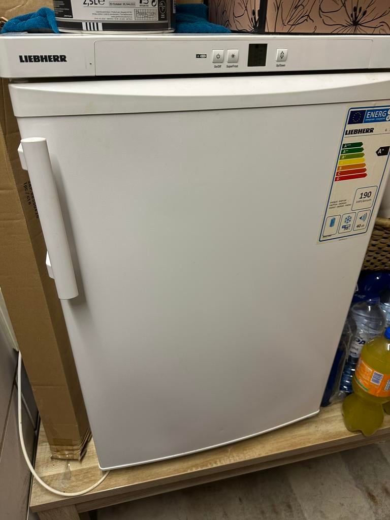 Vriezer zo goed als nieuw, Witgoed en Apparatuur, Vriezers en Diepvrieskisten, Ophalen, Zo goed als nieuw, Minder dan 60 cm